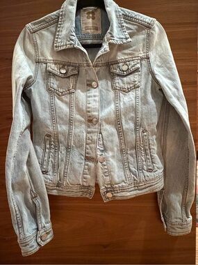 Brandy Melville Vintage Light Wash Denim Jacket Made in Italy Size L - Rare